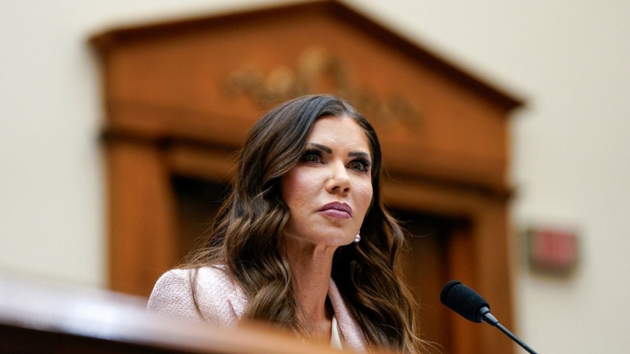 Nombramiento de Markwayne Mullin como secretario de Seguridad Nacional