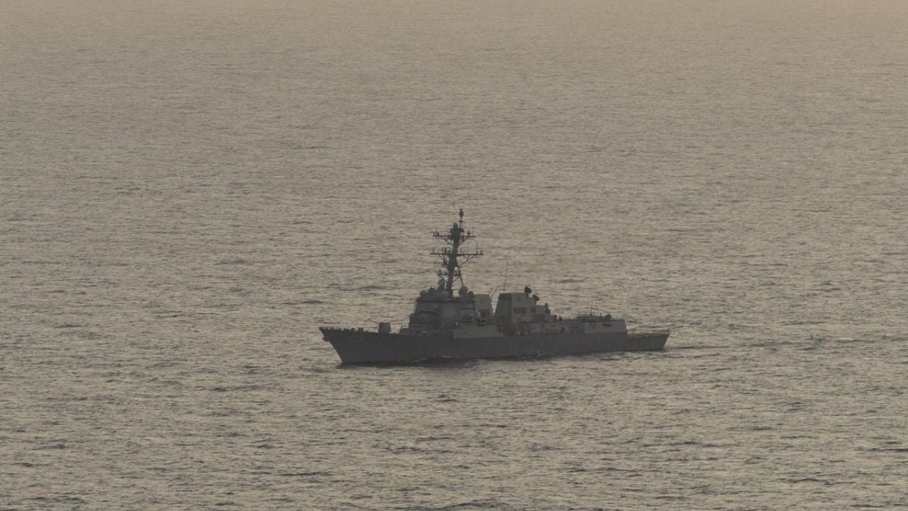 Estados Unidos e Irán en Tensión: Persisten Desacuerdos para un Alto al Fuego en Ormuz
