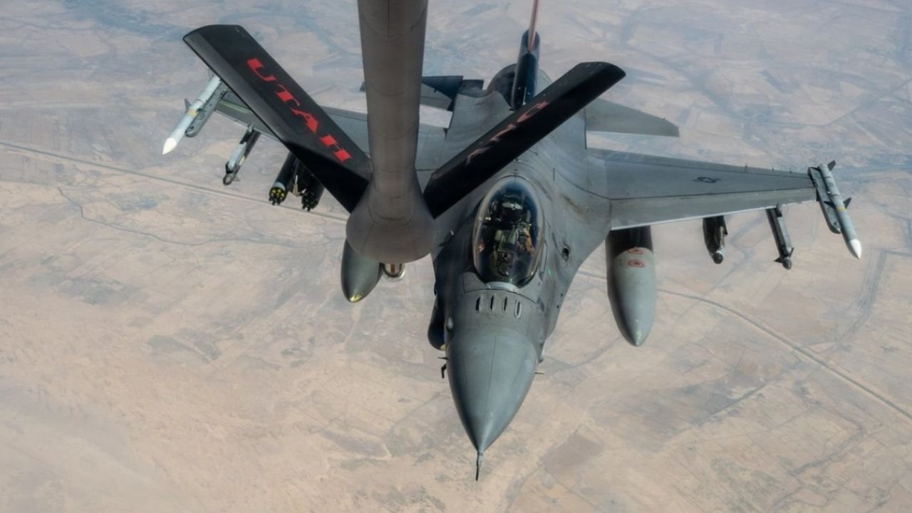 Estados Unidos lanza nuevos ataques aéreos sobre Irán tras incidente en estrecho de Ormuz